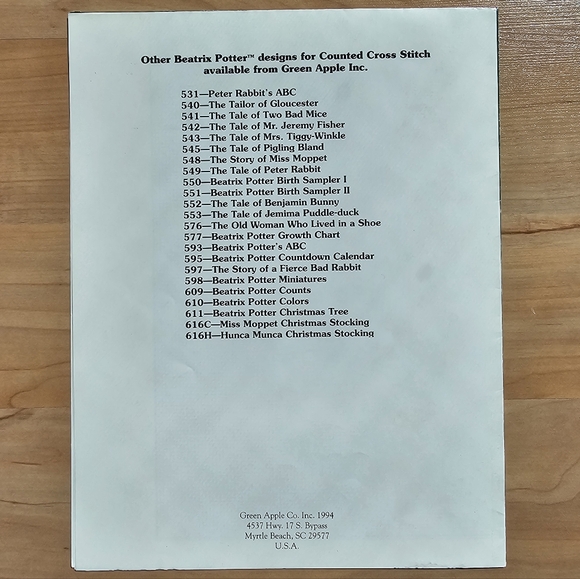 Leaflet Cross Stitch Green Apple "Beatrix Potter Christmas Tree" - Picture 2 of 2